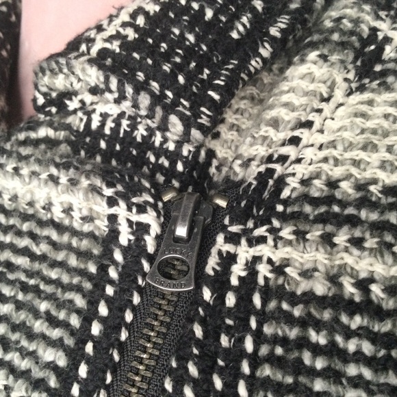 Lucky brand plaid zip closure jacket.‎ - Picture 4 of 10